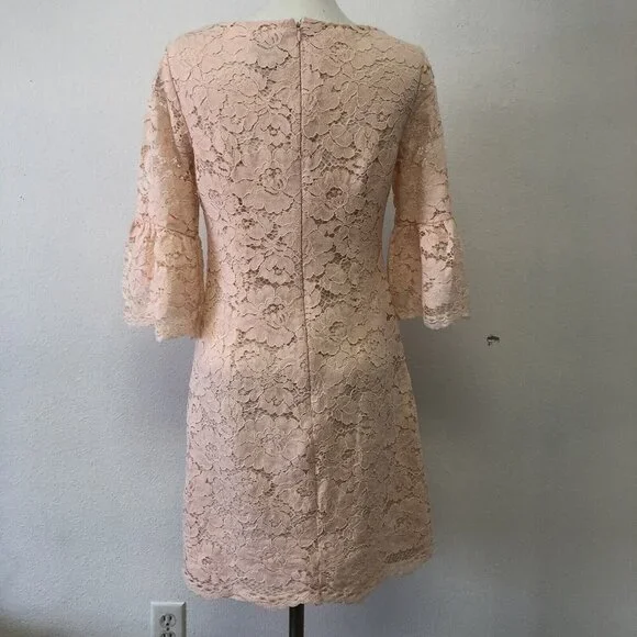 Vince Camuto Womens Sz 6 Lace Floral Flared Bell Sleeves Pink Peachy Shift Dress - Picture 2 of 12